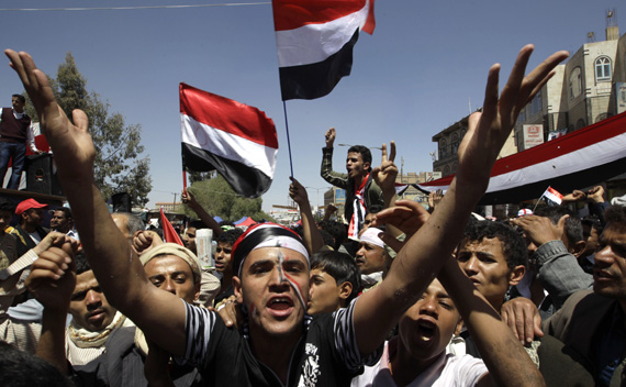 سيناريو الحرب الأهلية في اليمن.. كيفية التطبيق وأبرز النتائج